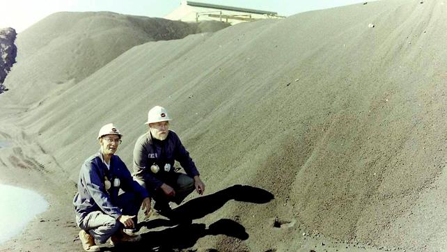 Black Slag: Warwick Burgess and Barry Butler Inspect Slag Heap at Pasminco, 1996 (Photo: Newcastle Herald)